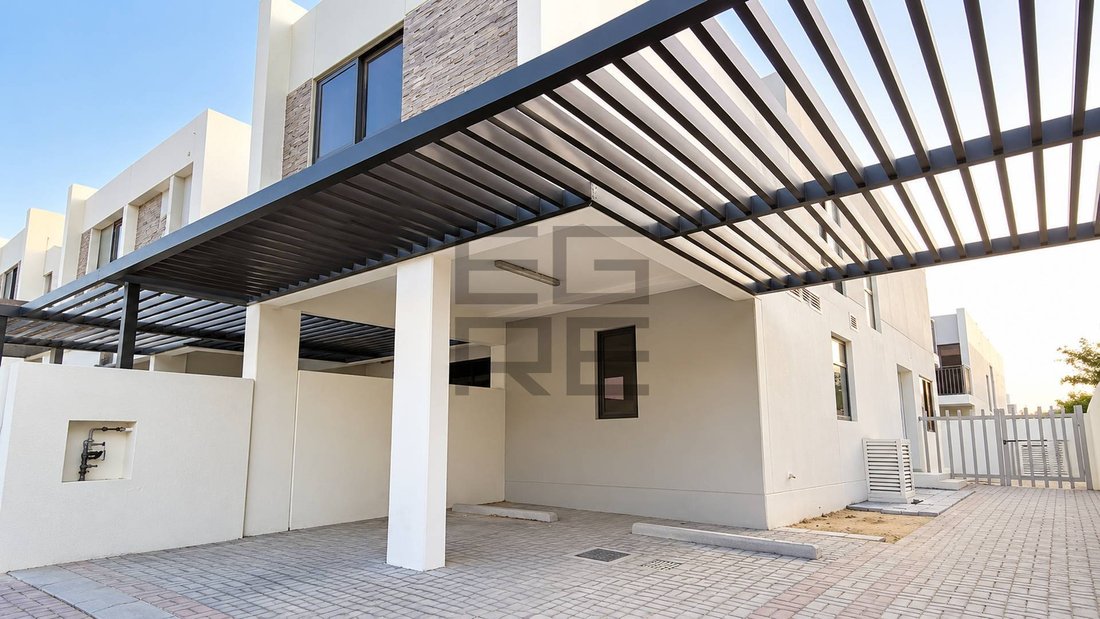 Villa in Damac Hills 2, Dubai, United Arab Emirates 1 - 19183412