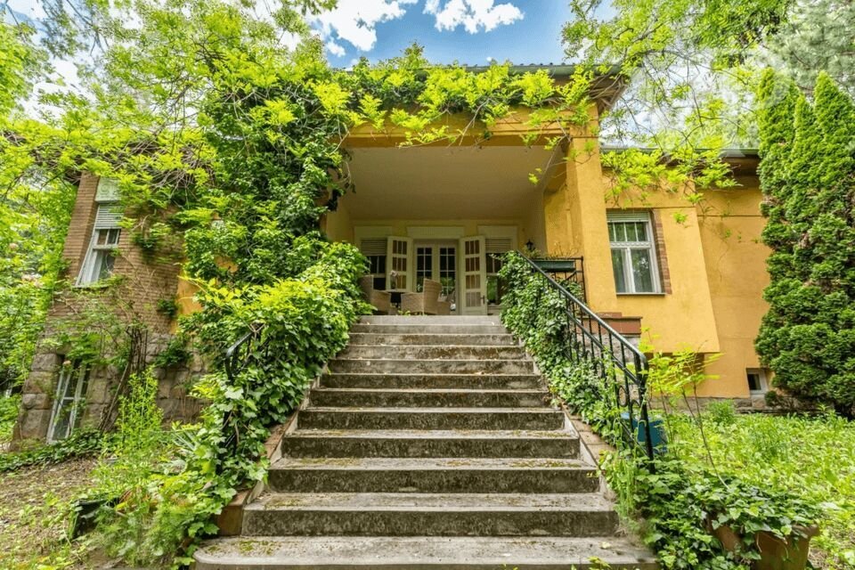 House in Budapest, Hungary 3 - 19183435