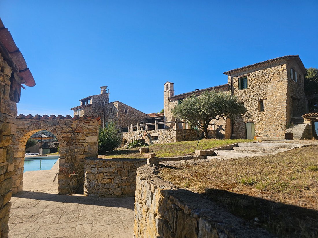 Villa en Ampus, Provenza-Alpes-Costa Azul, Francia 5 - 19183874