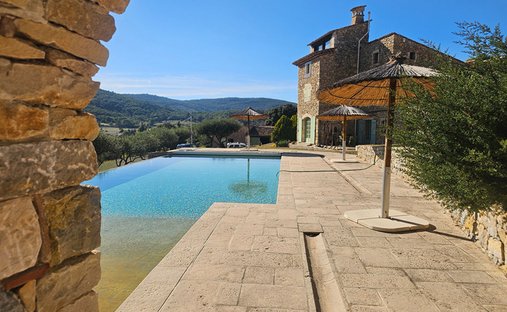Villa en Ampus, Provenza-Alpes-Costa Azul, Francia 1