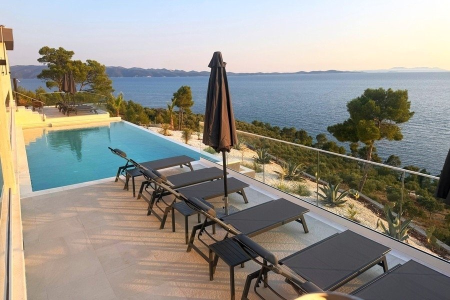 Villa in Bol, Split-Dalmatia County, Croatia 1 - 19183536