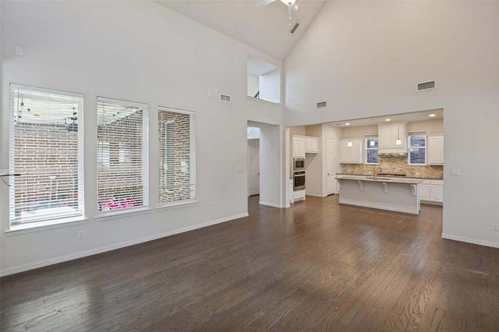 Maison à Farmers Branch, Texas, États-Unis 2 - 19185752
