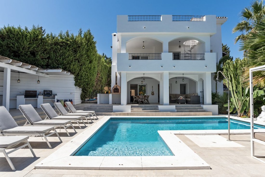 Villa in Nueva Andalucia, Marbella, Spain 2 - 19188722