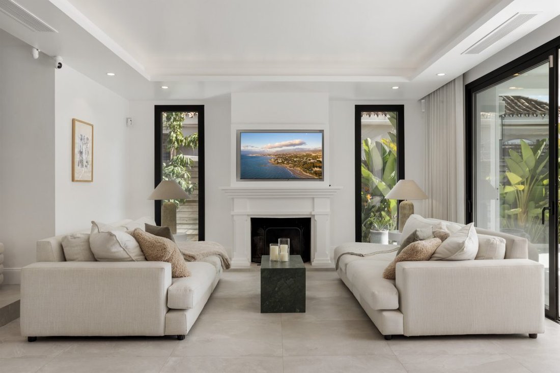 Villa in Nueva Andalucia, Marbella, Spain 3 - 19188678