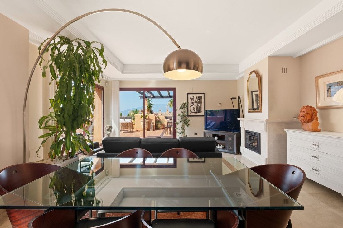 Wohnung in Elviria-Cabopino, Marbella, Spanien 5 - 19188149
