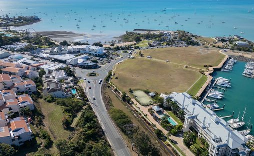 Terreno a Airlie Beach, Queensland, Australia 1