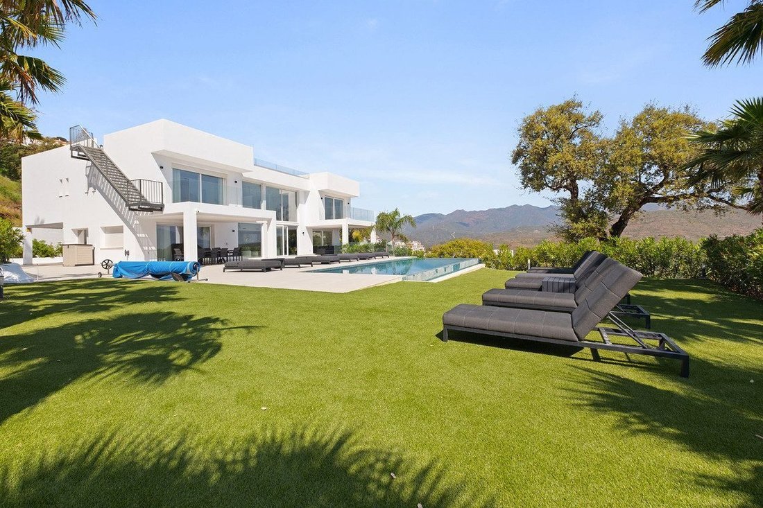 Villa in Elviria-Cabopino, Marbella, Spain 3 - 19188199