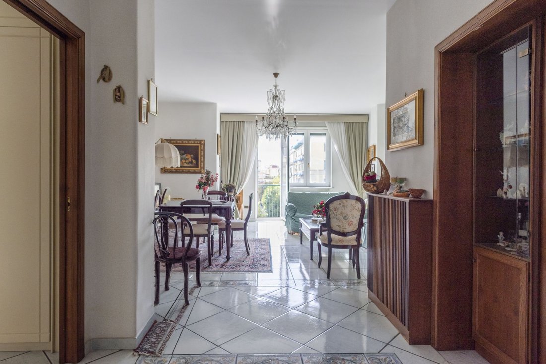 Appartement à Naples, Campanie, Italie 4 - 19187868