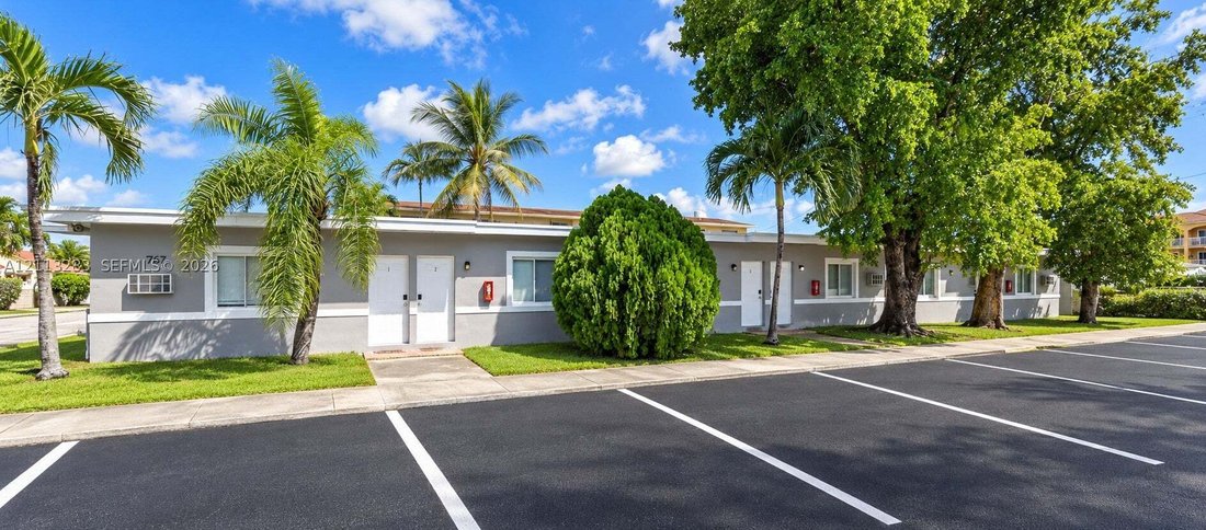 Hialeah, Florida, United States 1 - 19185182