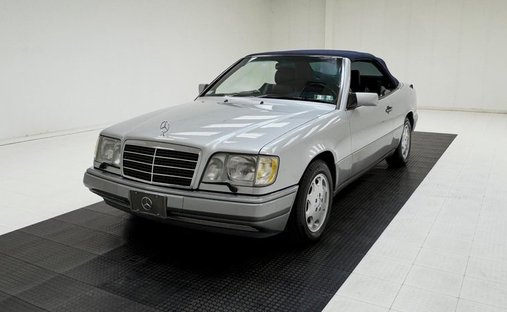 74 798 Miles/Service Records/3.2L DOHC I6/4-Speed Auto/Classy Classic Cabriolet in Morgantown, United States 1