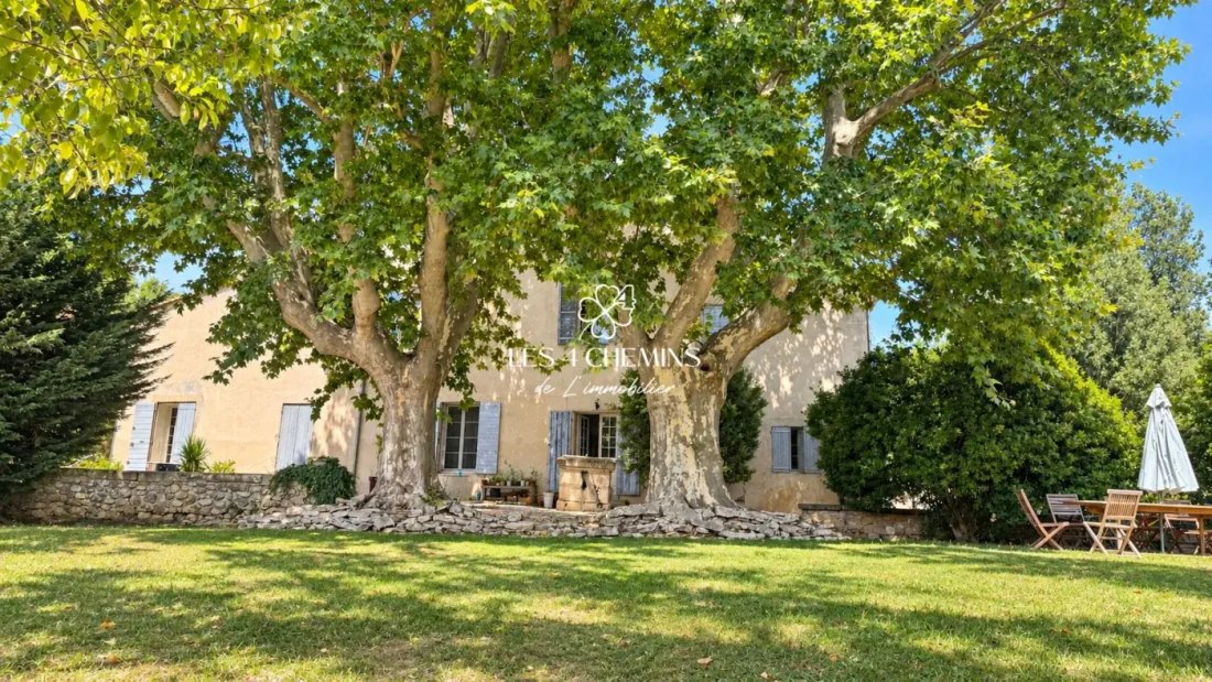 Apartamento en Le Tholonet, Provenza-Alpes-Costa Azul, Francia 1 - 19186113