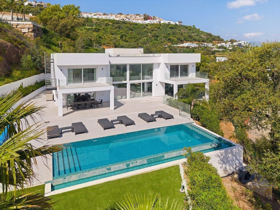 Villa in Elviria-Cabopino, Marbella, Spain 4 - 19188199