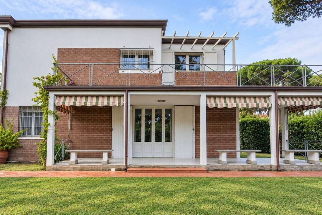 Villa in Pietrasanta, Tuscany, Italy 5 - 19185064