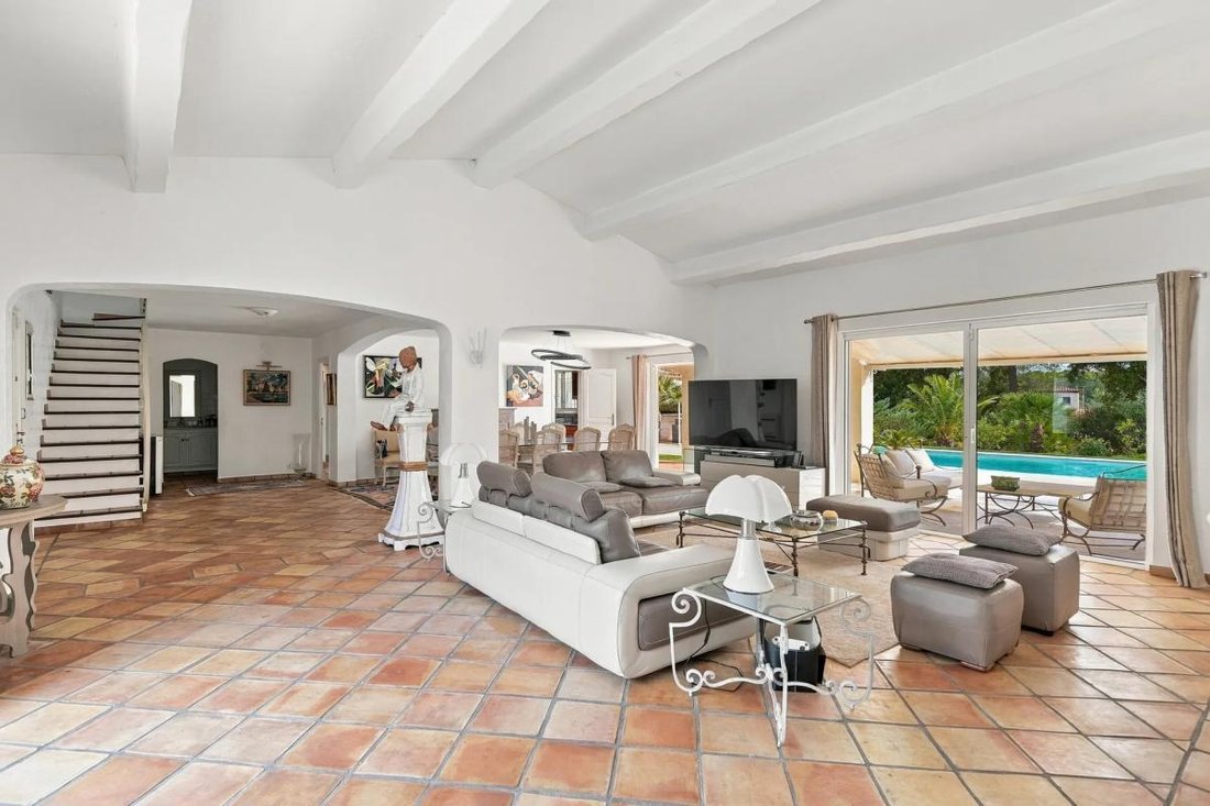 Casa en La Bouverie, Roquebrune-sur-Argens, Francia 4 - 19186266