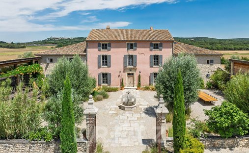 Domaine à La Garde-Adhémar, Auvergne-Rhône-Alpes, France 1