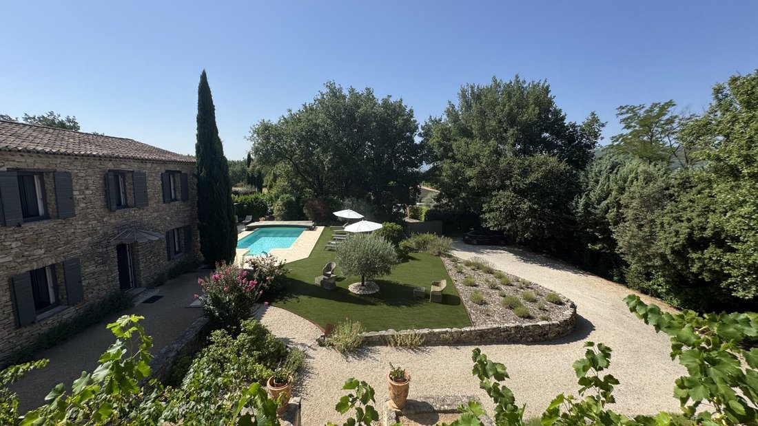 Maison à Gordes, Provence-Alpes-Côte d'Azur, France 1 - 19187637