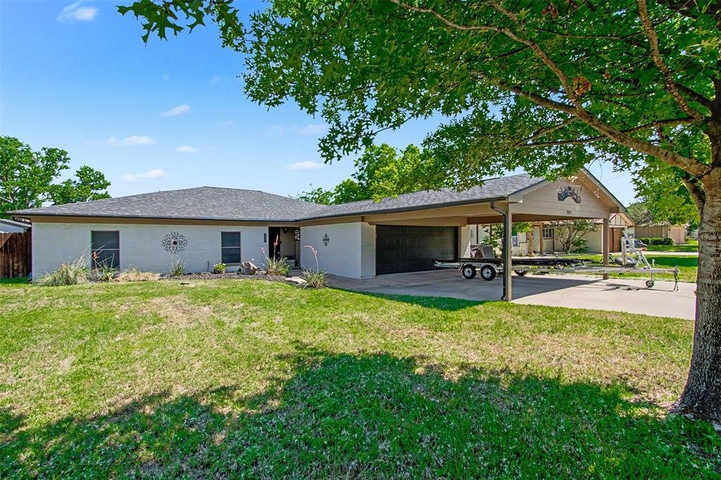 House in Granbury, Texas, United States 1 - 19185795
