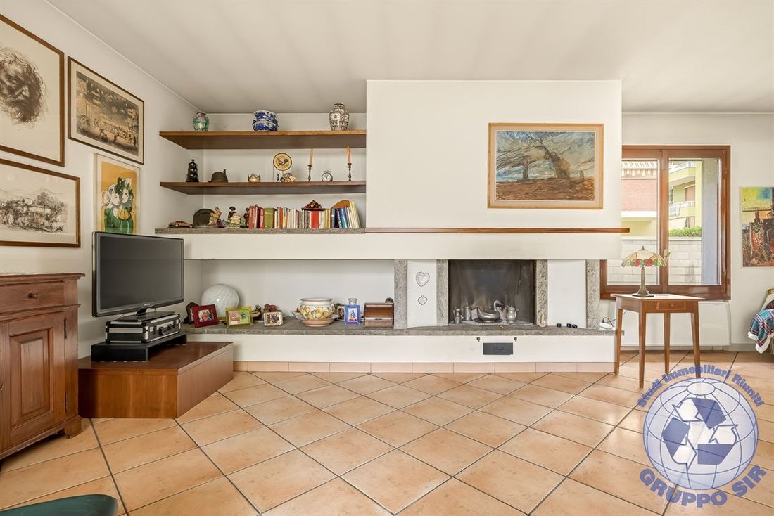 Casa en Arcore, Lombardía, Italia 4 - 19187727