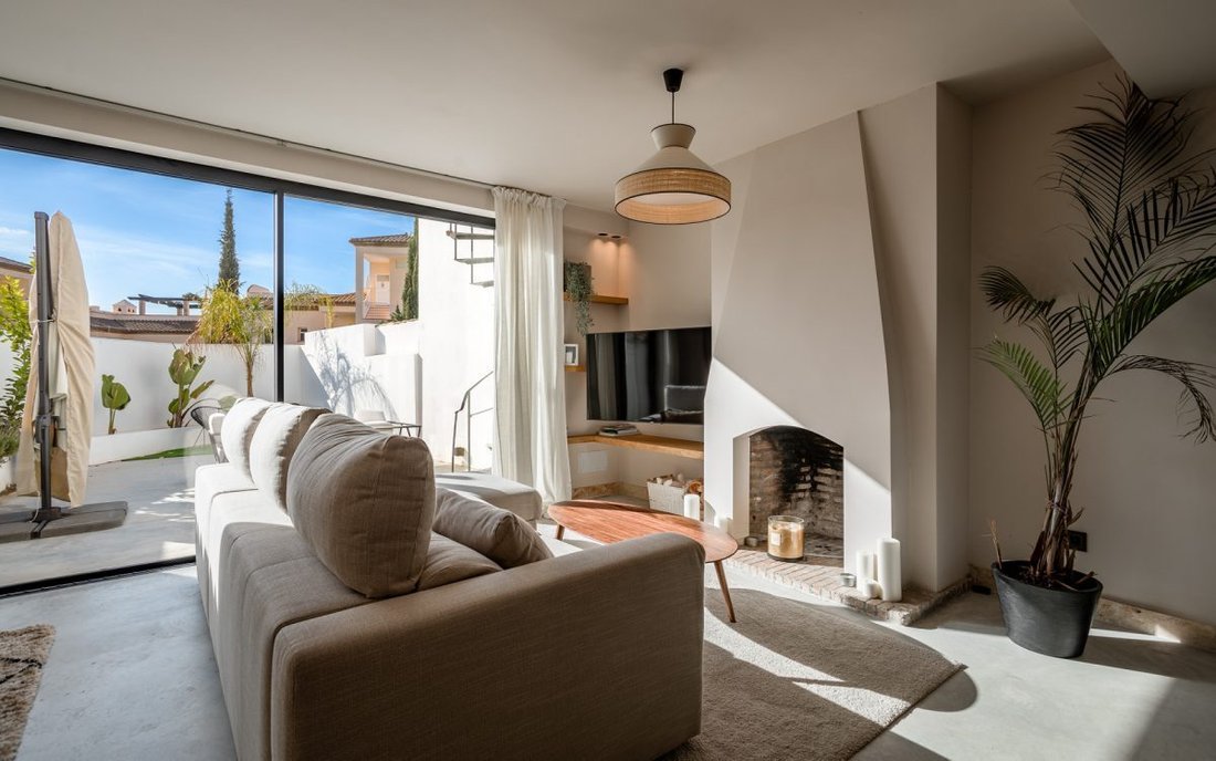 Townhouse in Nueva Andalucia, Marbella, Spain 2 - 19186456
