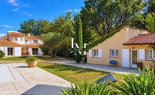 House in Fourques, Occitania, France 1