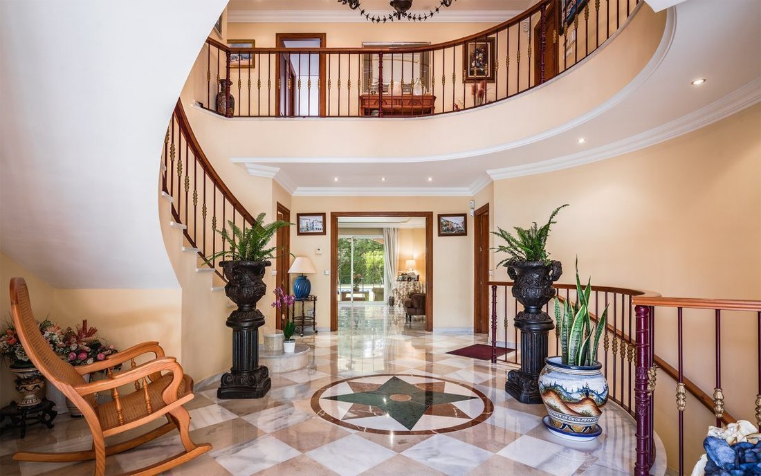 Villa in Nueva Andalucia, Marbella, Spain 2 - 19186287