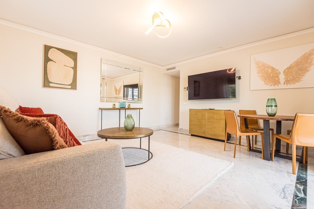 Appartement à Puerto Banús, Marbella, Espagne 2 - 19186578
