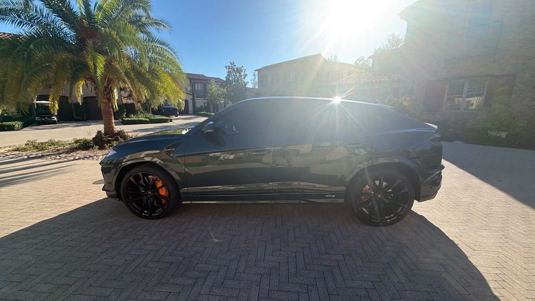 Suv in Azusa, CA, United States 3 - 19186794