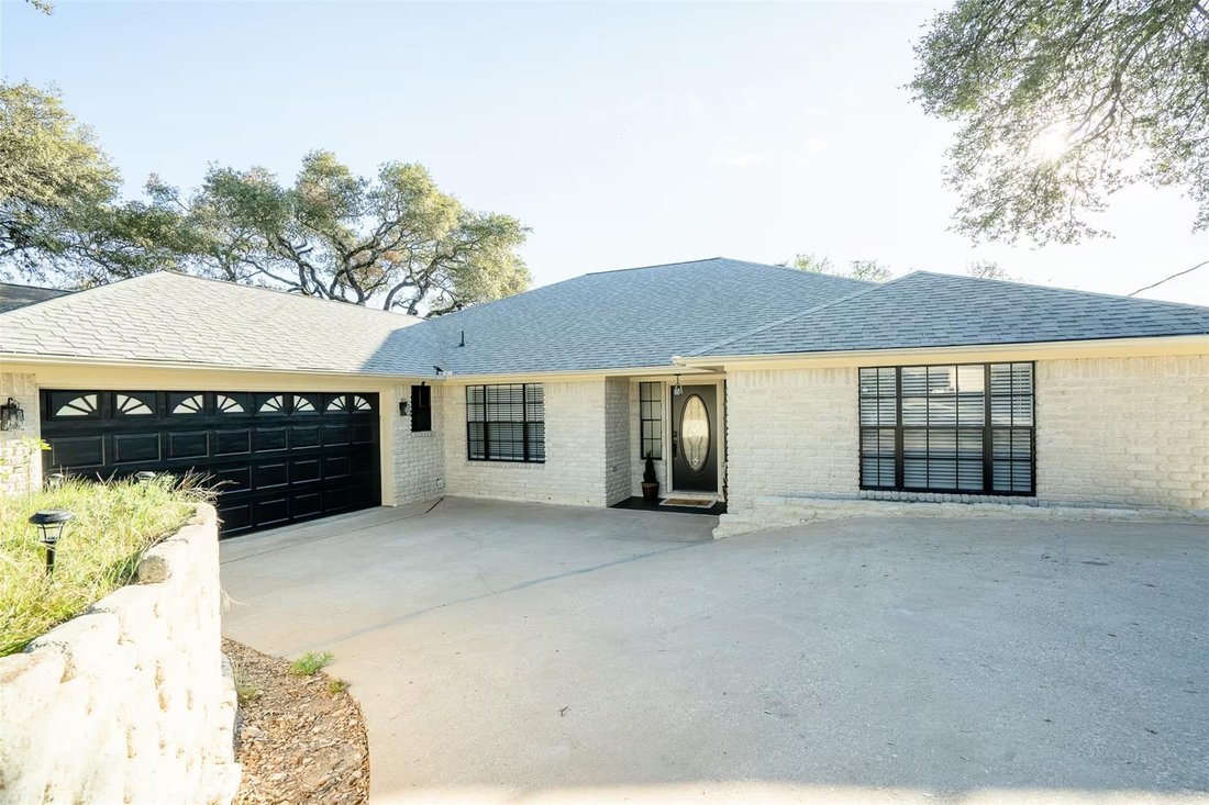 House in Jonestown, Texas, United States 1 - 19185304