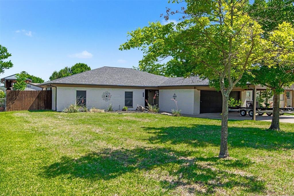 House in Granbury, Texas, United States 2 - 19185795