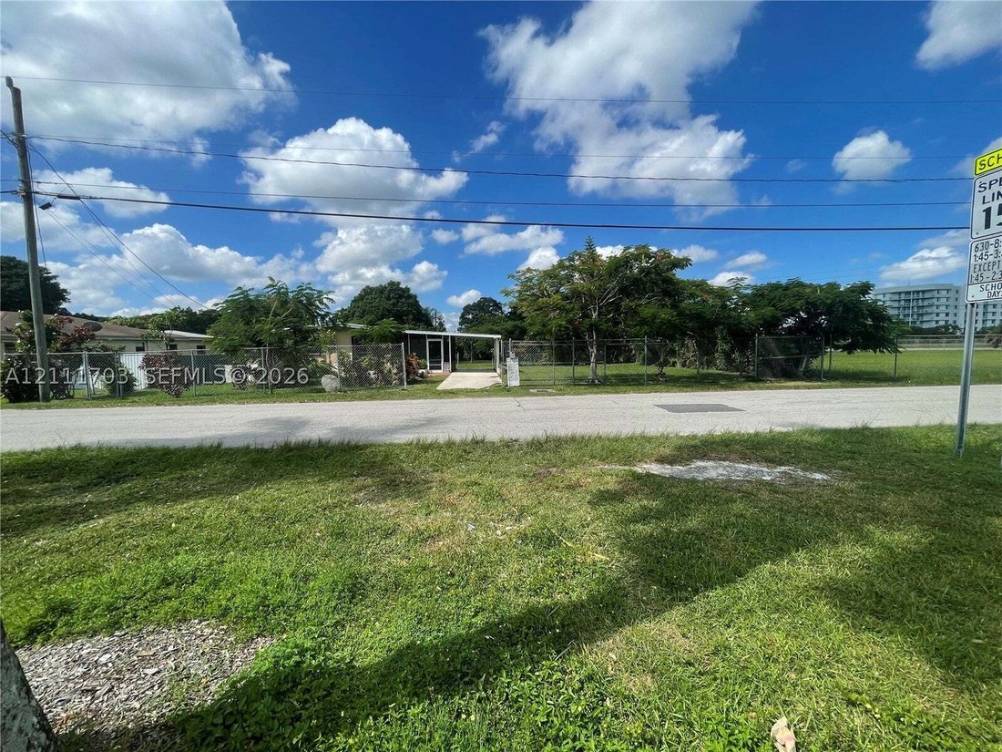 House in Miami, Florida, United States 3 - 19185147