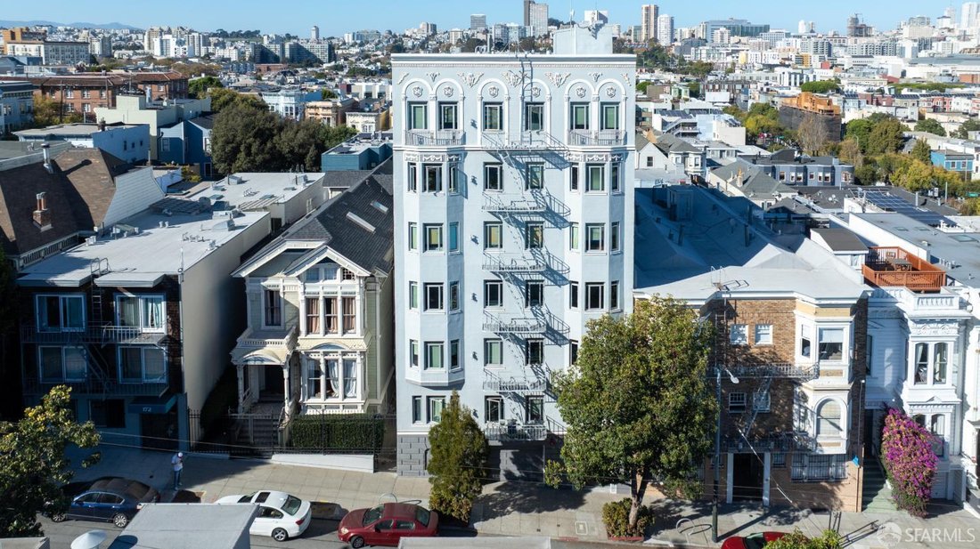 San Francisco, California, United States 1 - 19184455
