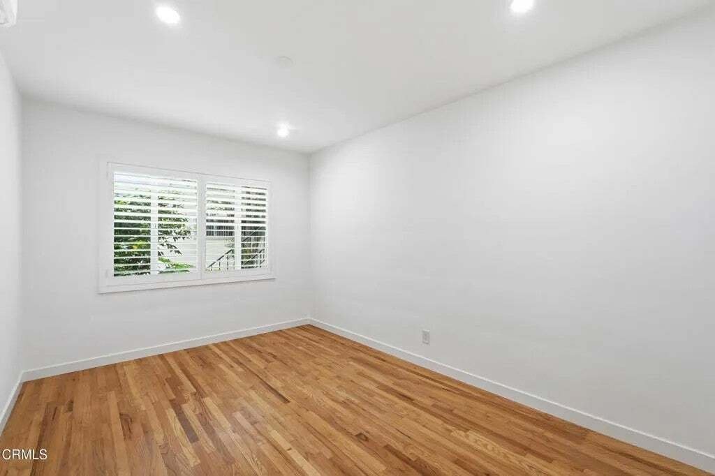 Los Angeles, California, United States 5 - 19185561