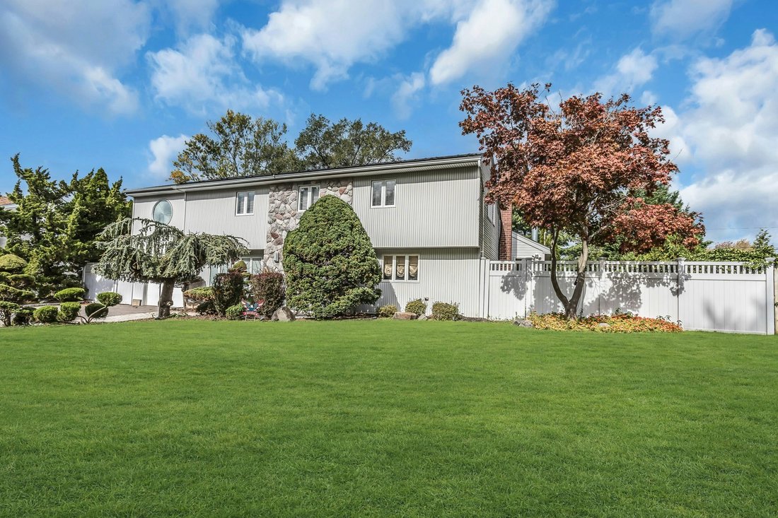 Casa en Old Bethpage, Nueva York, Estados Unidos 2 - 19185902