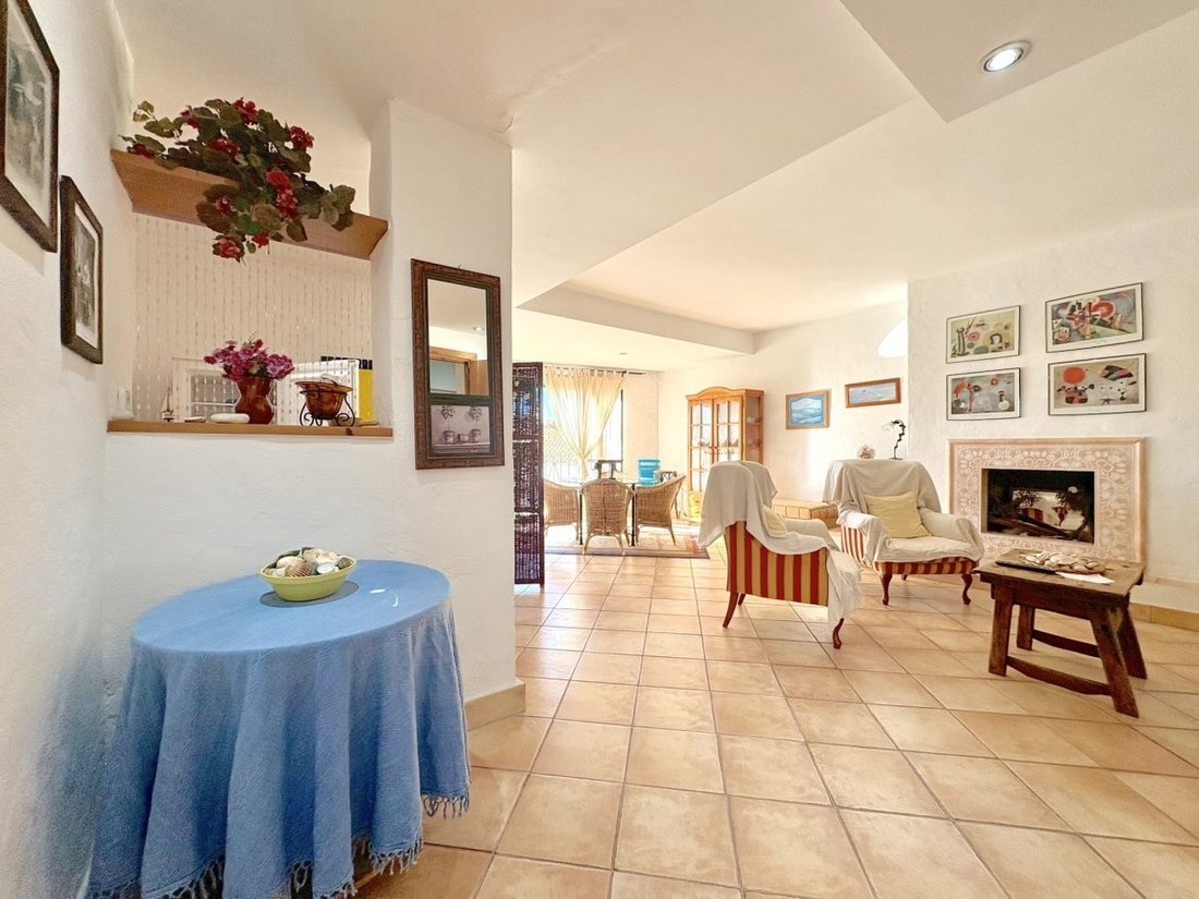 Apartamento en Playa Puerto Banús, Marbella, España 5 - 19185912