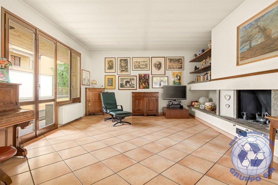 Casa en Arcore, Lombardía, Italia 2 - 19187727