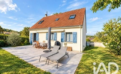Casa a Bas, Maule, Francia 1