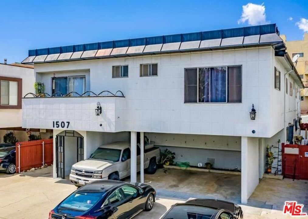 Los Angeles, California, United States 1 - 19185345