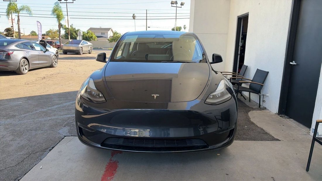 Suv in Azusa, CA, United States 2 - 19186779