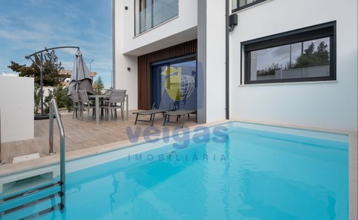 Villa a Nossa Senhora do Populo, Coto e Sao Gregorio, Distretto di Leiria, Portogallo 1