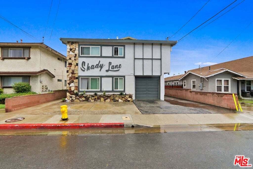 Downey, California, United States 2 - 19185287