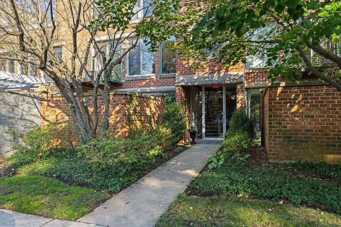 Condo in Winnetka, Illinois, United States 2 - 19185353