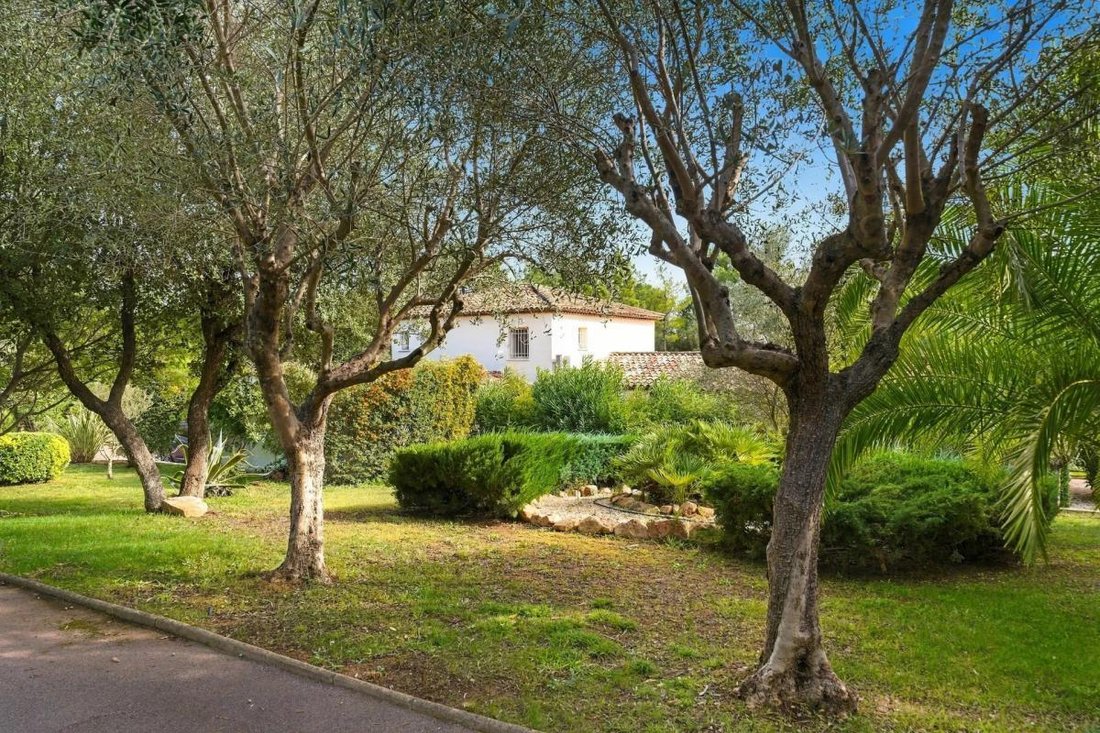 Casa en La Bouverie, Roquebrune-sur-Argens, Francia 1 - 19186266