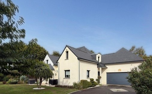 House in Lauzach, Brittany, France 1