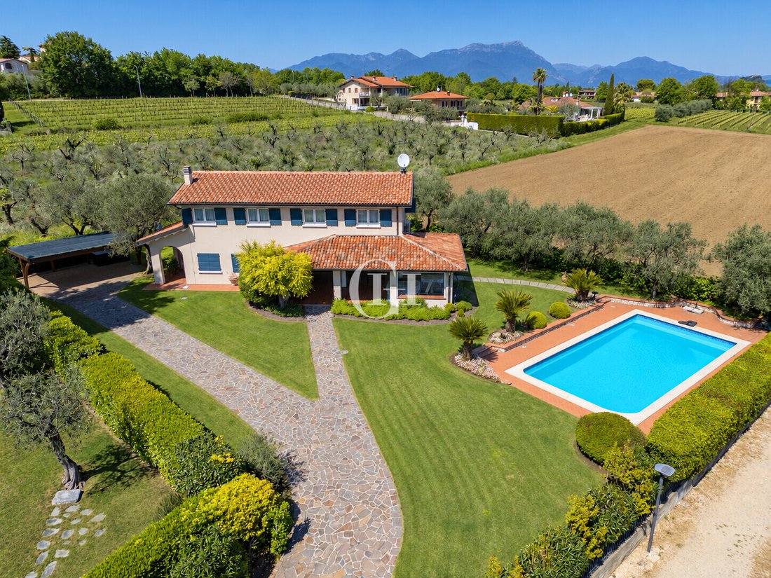 Villa à Moniga del Garda, Lombardie, Italie 2 - 19188302