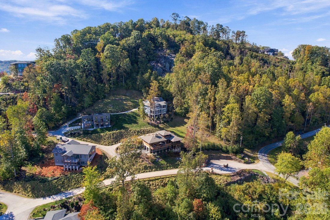 Casa a Hendersonville, Carolina del Nord, Stati Uniti 3 - 19186766
