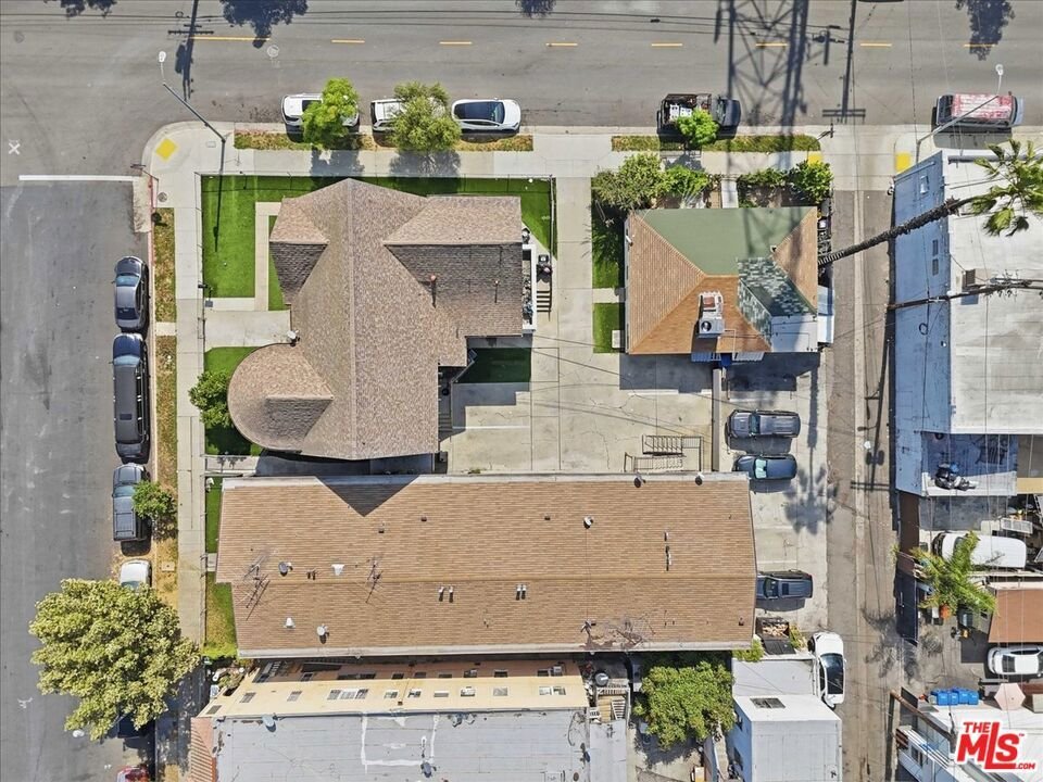 Los Angeles, California, United States 2 - 19185262