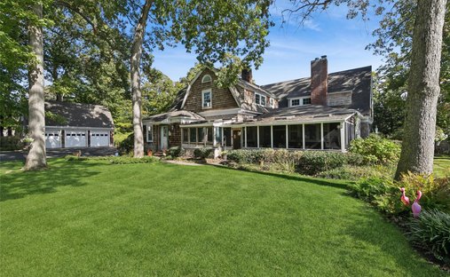 House in East Patchogue, New York, United States 1