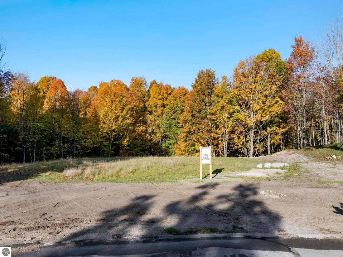 House in Garfield Township, Michigan, United States 3 - 19184479