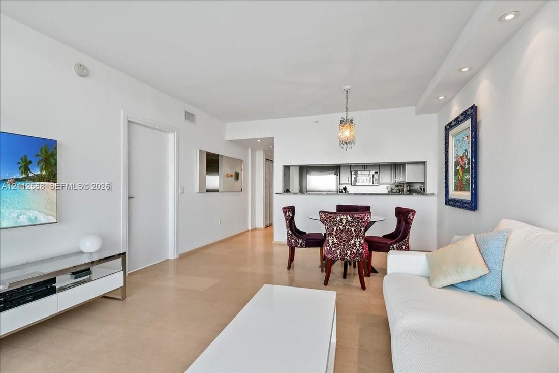 Condo in Miami Beach, Florida, United States 3 - 19185905