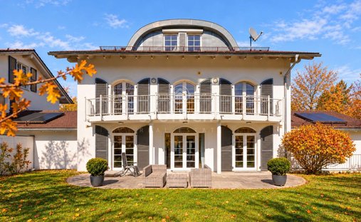 Casa a Straßlach-Dingharting, Baviera, Germania 1
